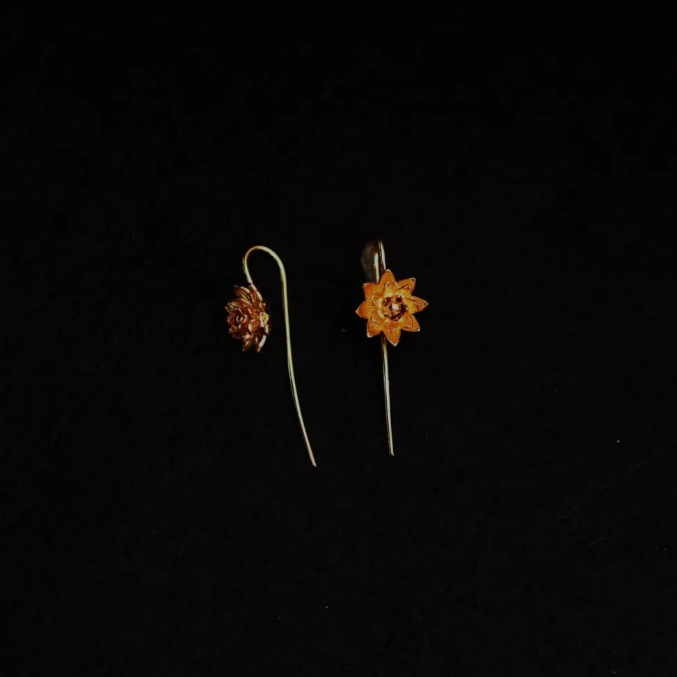 Niloufer Stem Earrings