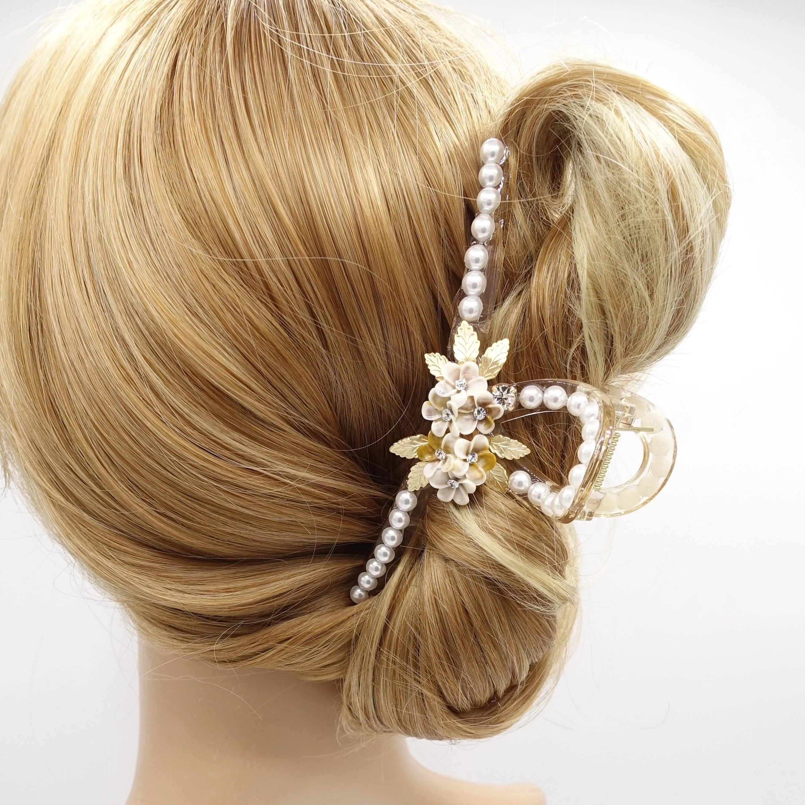 pearl hair claw, petal hair claw, flower hair claw for occasion