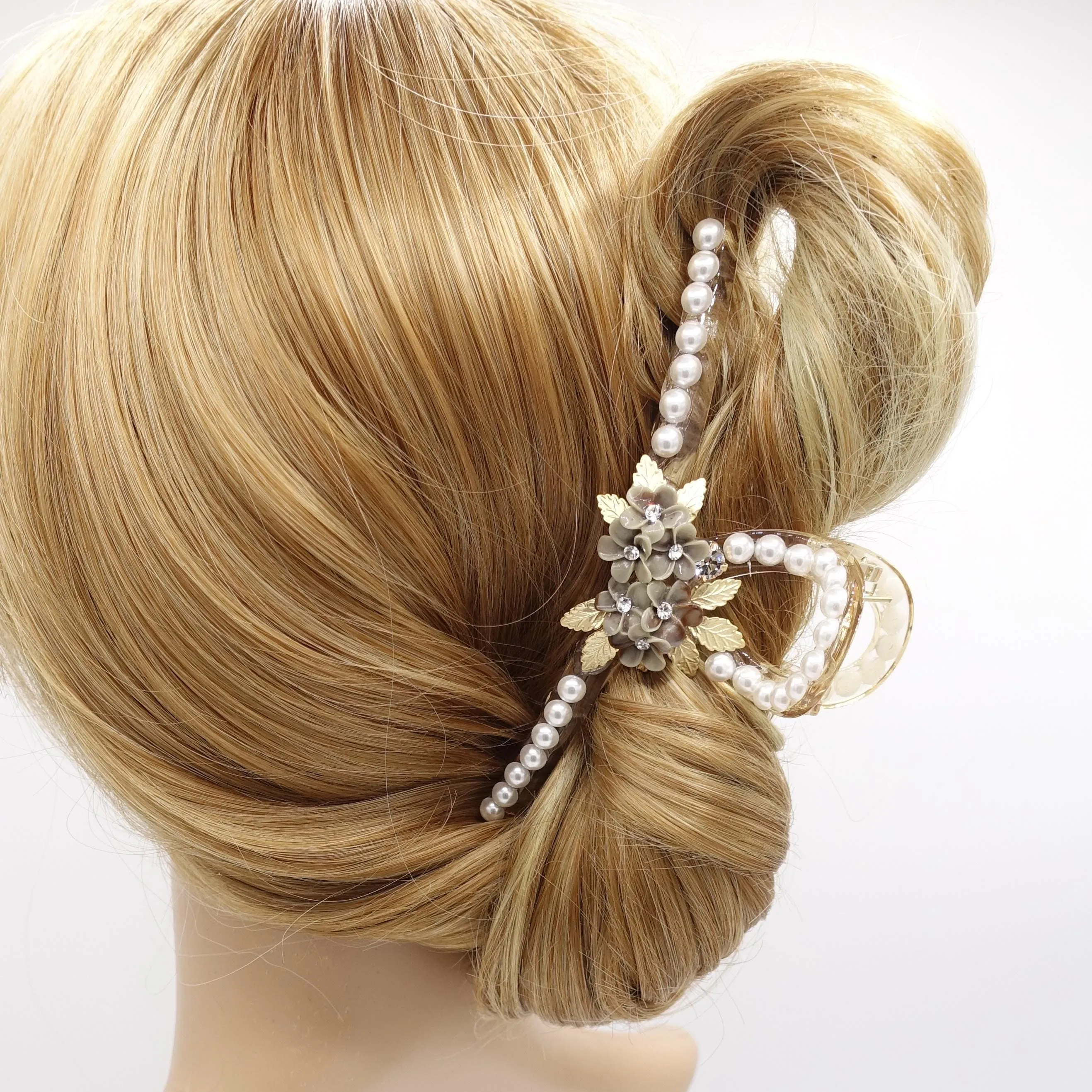 pearl hair claw, petal hair claw, flower hair claw for occasion