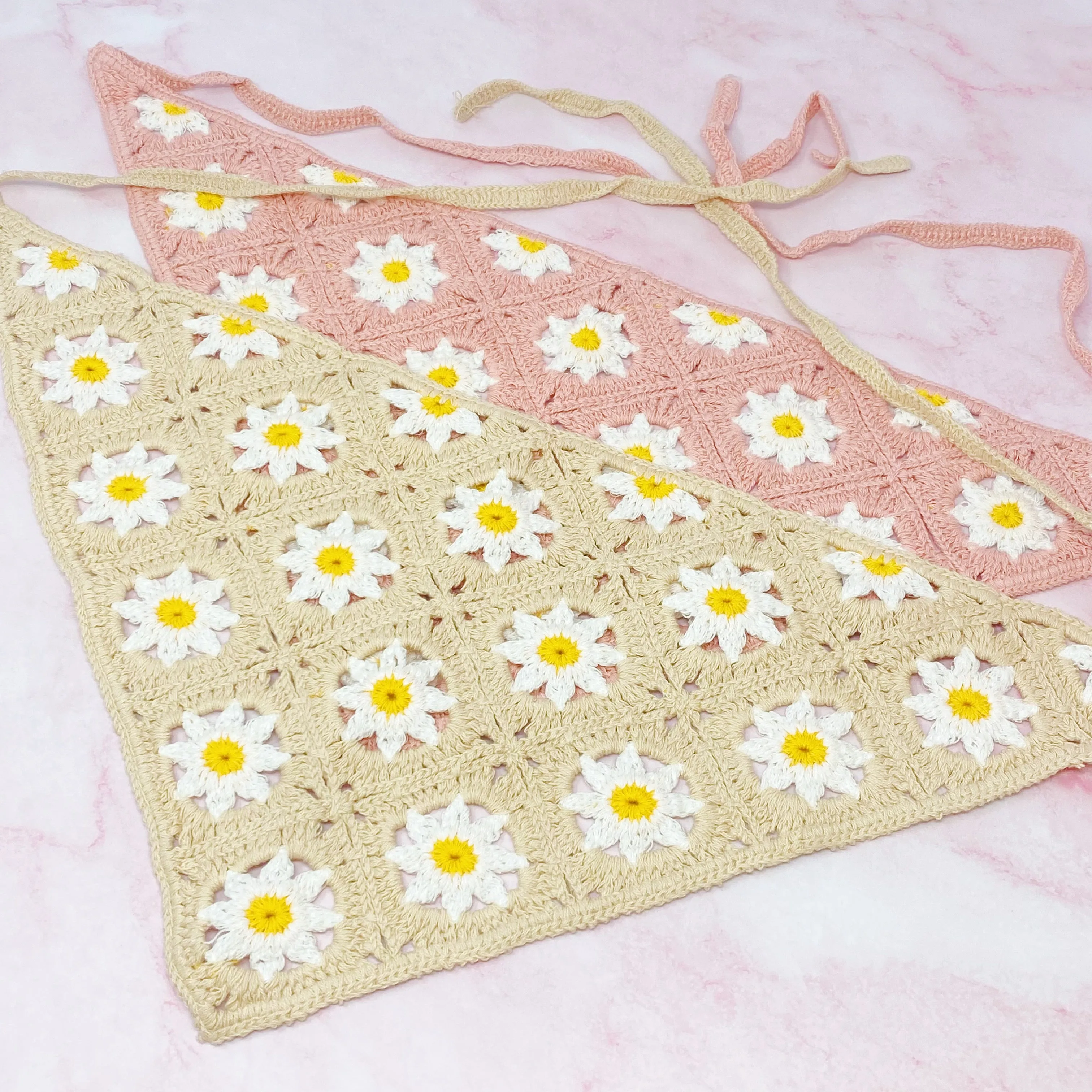 Retro Daisy Crochet Bandana