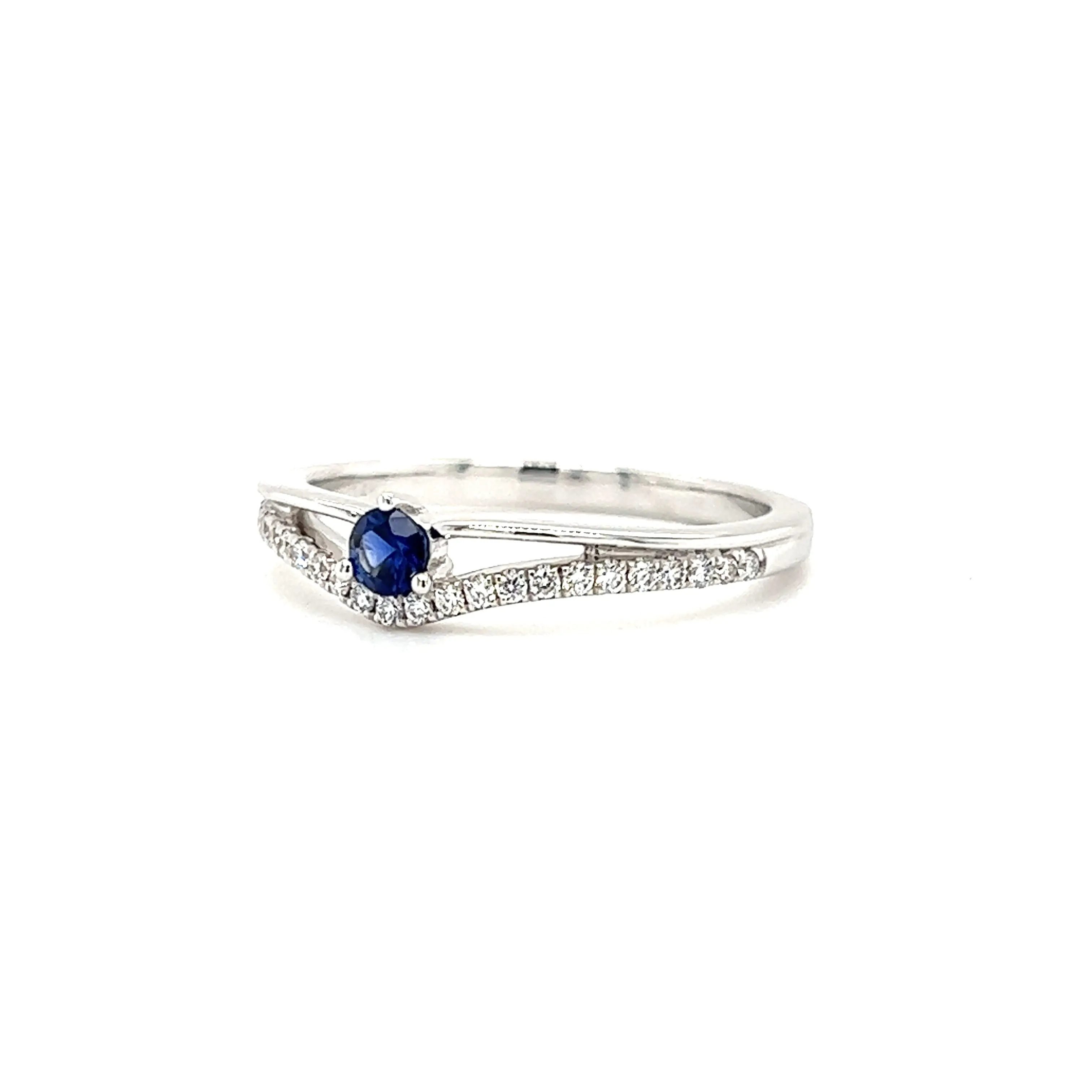 Round Sapphire ring with Twenty-Five Side Diamonds in 14K White Gold